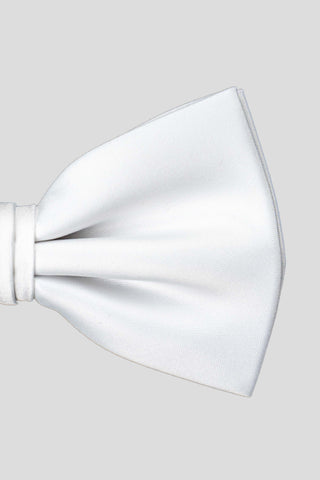 Hvid satin butterfly