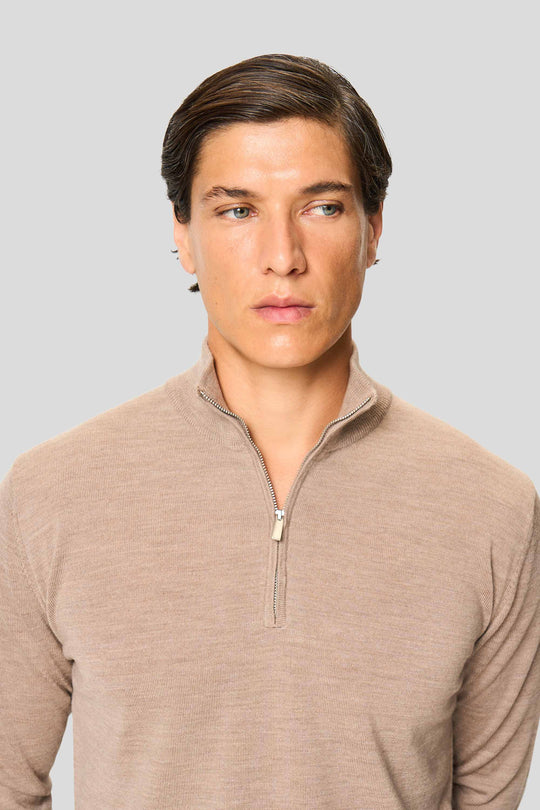 Sandfarbener Merino-Quarter-Zip-Strickpullover