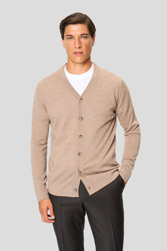 Sandfarbener Merino-Cardigan