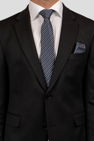 Accessory-pack (Navy & hvid stribet) på model -SUIT CLUB