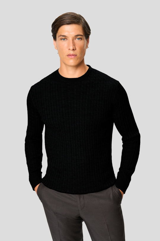Schwarzer Merino-Rundhalspullover mit Zopfmuster