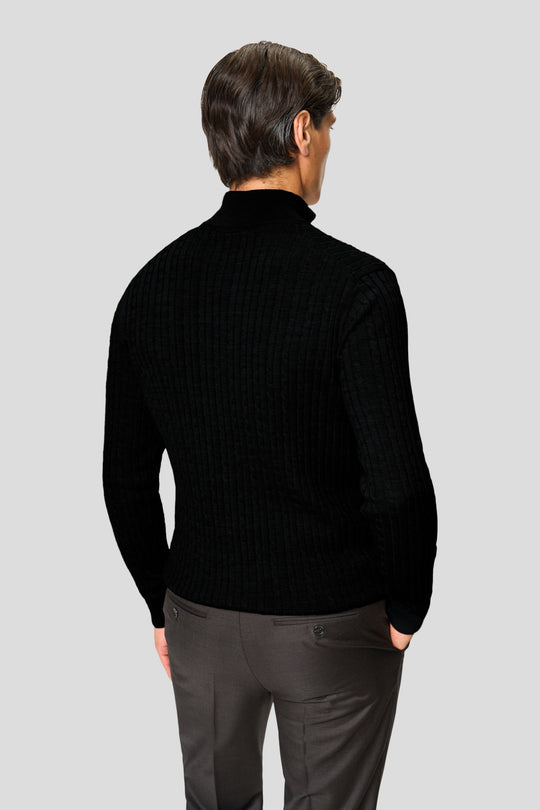Schwarzer Merino-Kabelstrickpullover mit Quarter-Zip