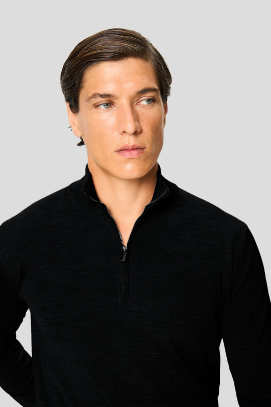 Schwarzer Merino-Quarter-Zip-Strickpullover