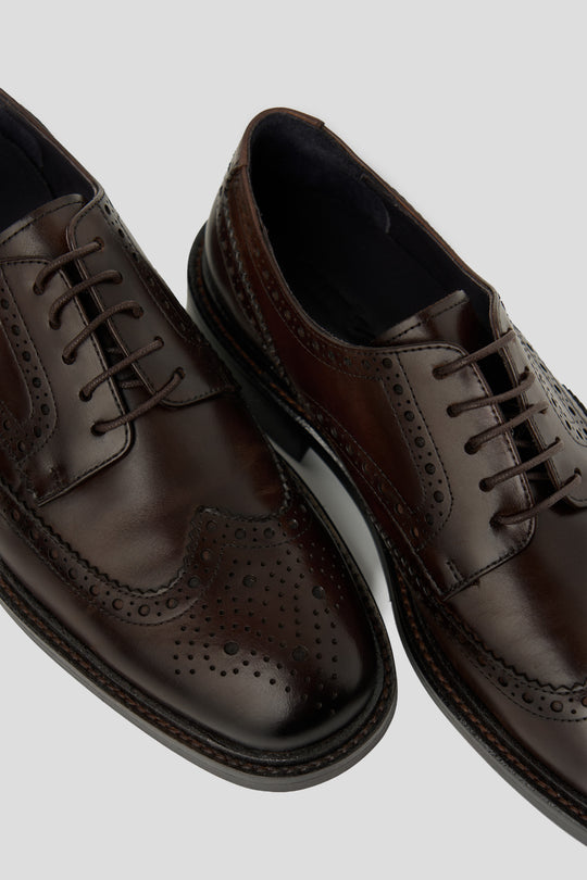 Braune Brogue-Schuhe