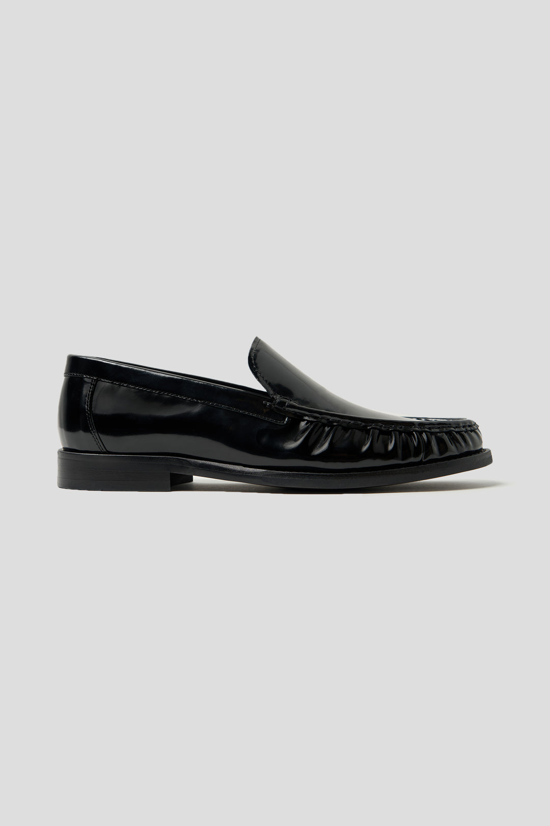 Sort lak loafer